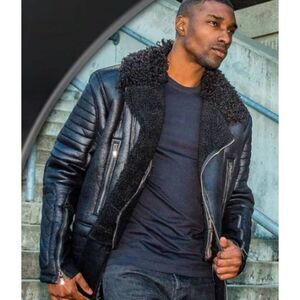 Pelle Pelle Mens Vintage Black Leather and Wool Motorcycle Style Jacket. Large